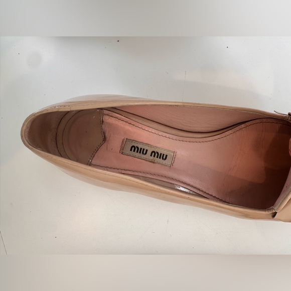 Miu Miu Patent Leather Smoking Slipper with Bow, Natural Size 37 size 6.5 US - Picture 12 of 14